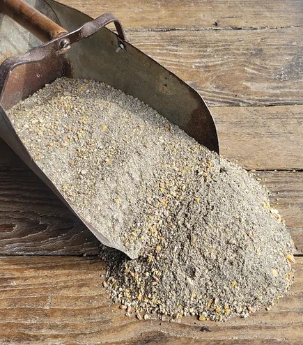 [38669] Farmer’s Blend Non-GMO Soy Free Layer Mash 50lbs